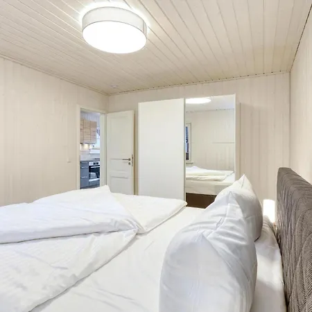 2 Bedroom Gorgeous In Holiday home