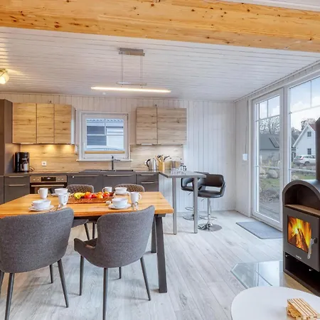 2 Bedroom Gorgeous In Holiday home Zerpenschleuse