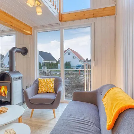 2 Bedroom Gorgeous In Holiday home *